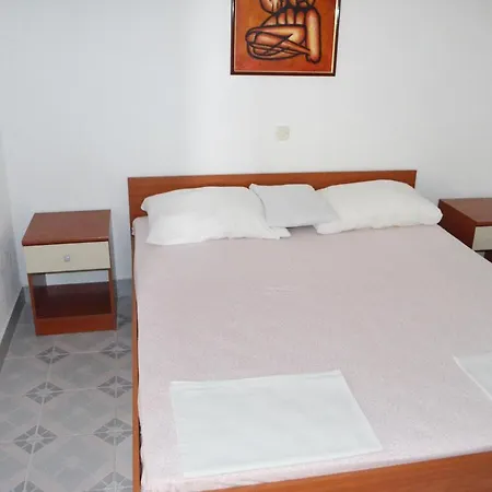 With A Parking Space Pisak, Omis - 4281 Apartment Mimice